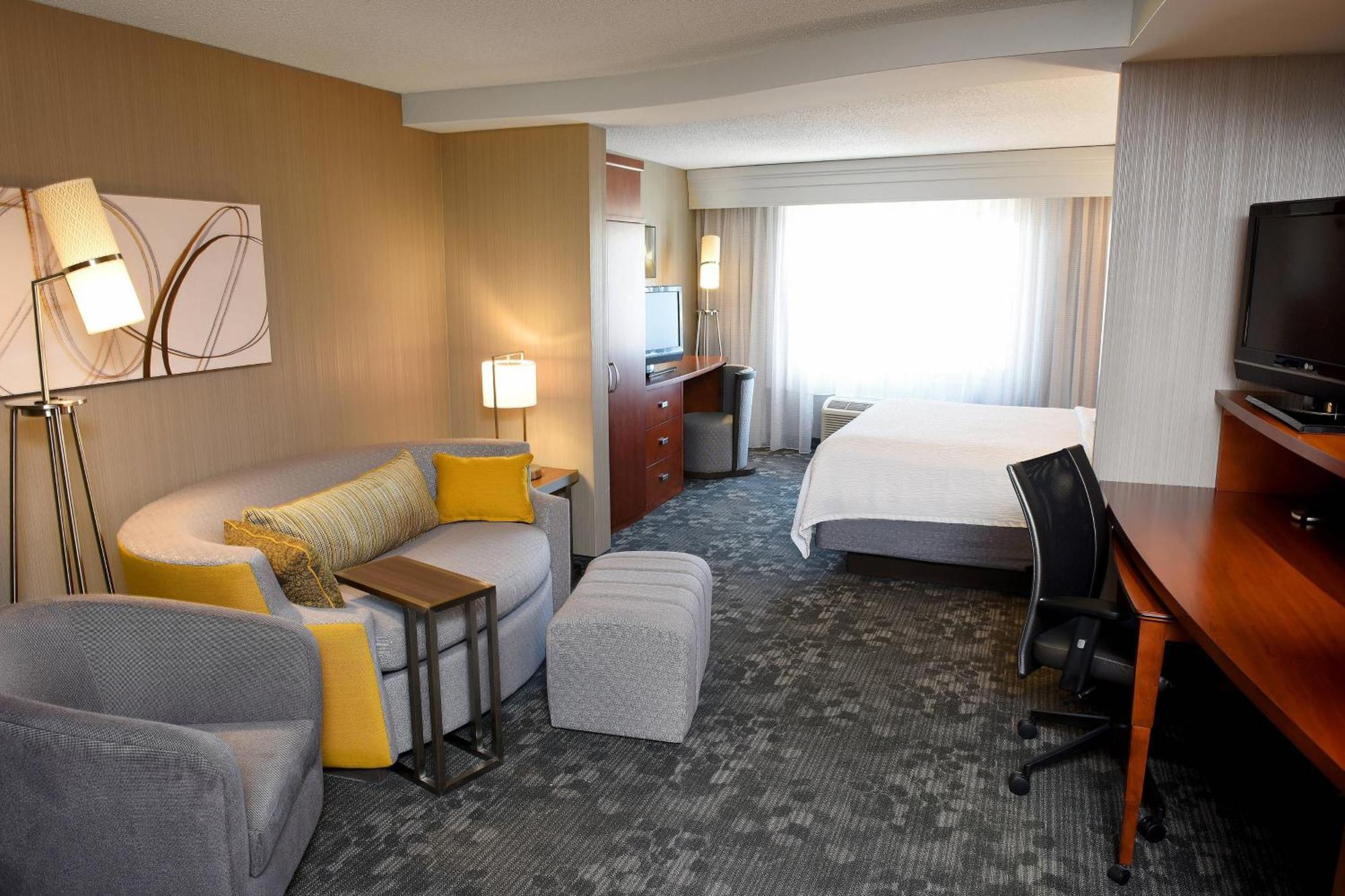 Courtyard By Marriott Sioux Falls Ngoại thất bức ảnh